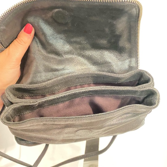 Adorable black leather shoulder bag from Paris - Picture 4 of 6